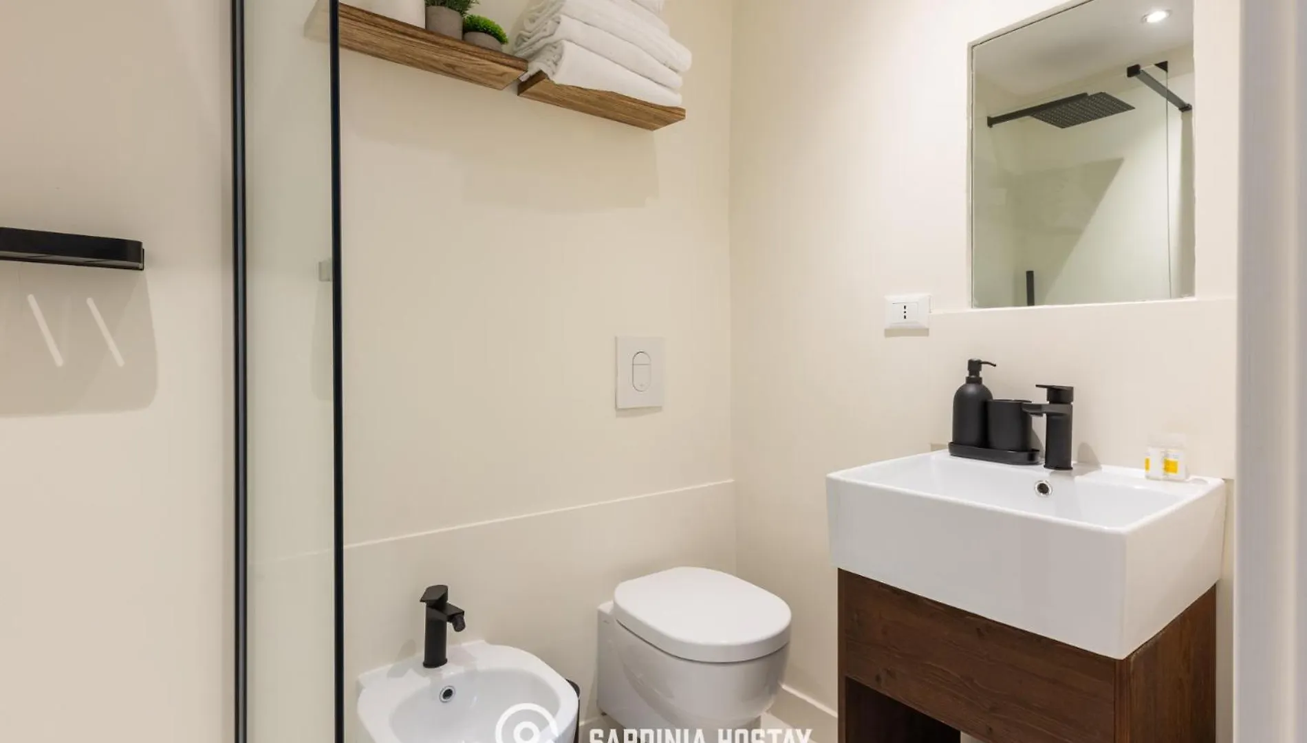 Guest house Maison Garibaldi Cagliari Italy