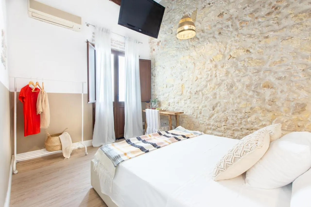 Maison Garibaldi Cagliari 0*,